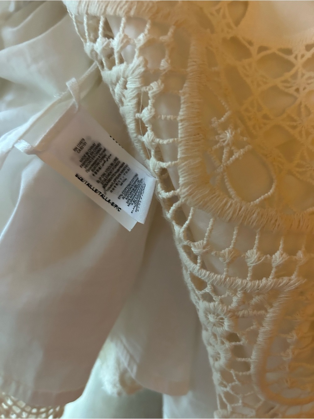 BCBGMaxAzria cotton/silk embroidered caftan top. Small. Boho romantic, resort. - Picture 9 of 12